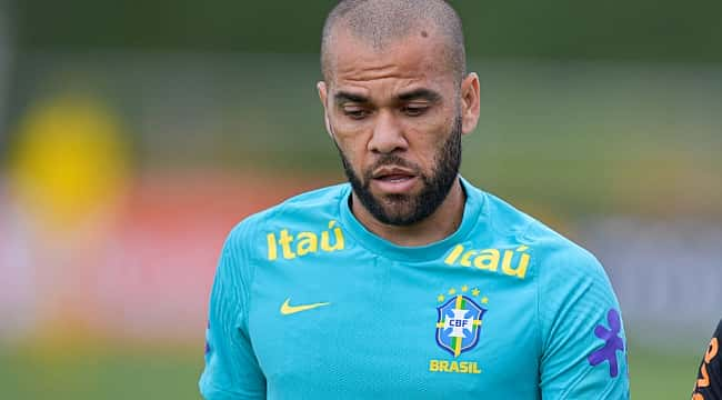 Dani Alves Mbapp N O Entendeu Que Neymar E Messi S O Fen Menos