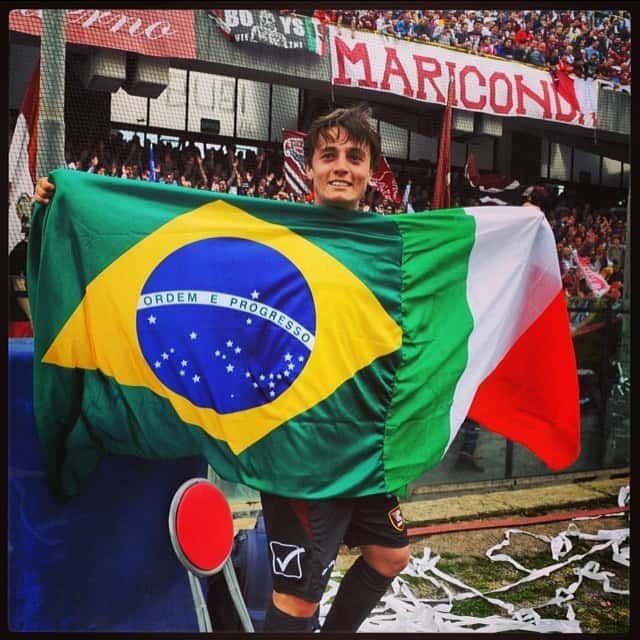 Gustavo Vagenin: O brasileiro que é ídolo no Irã, jogou com a 10 da Itália  e é muito grato a Messi - EXCLUSIVA - Br - Futboo.com