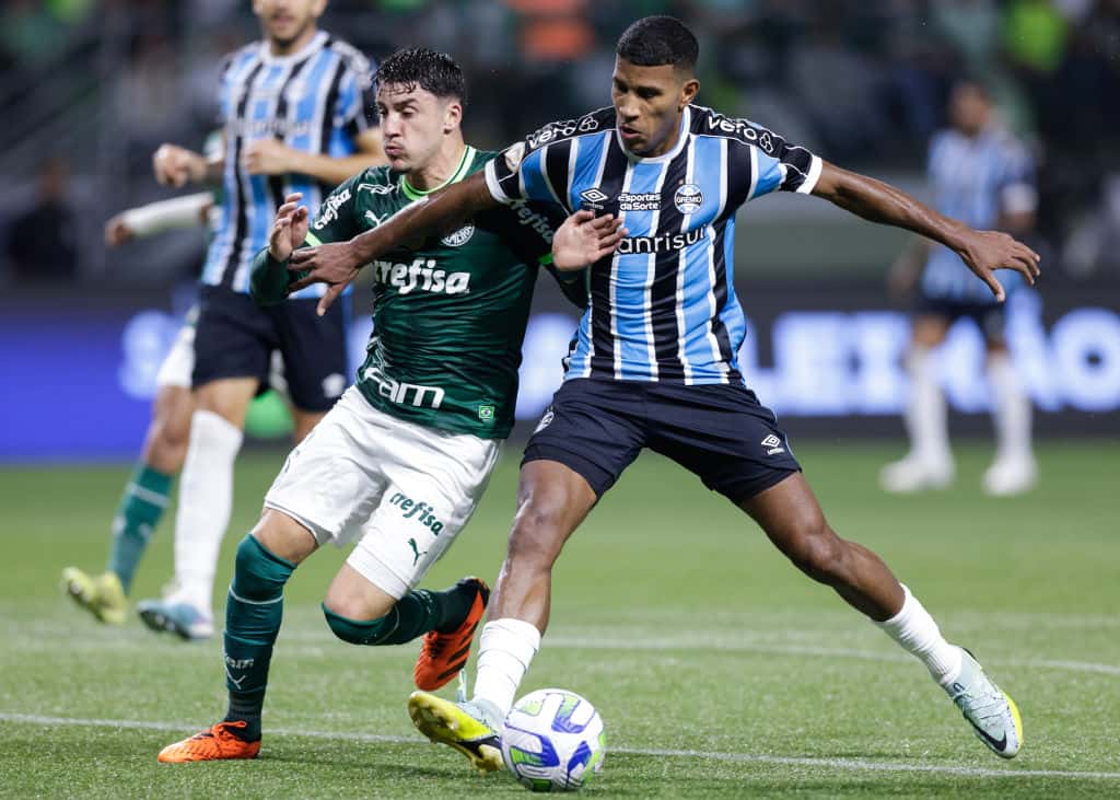 Palmeiras, Santos e Grêmio são favoritos na rodada, segundo Bola de Cristal  do Brasileirão