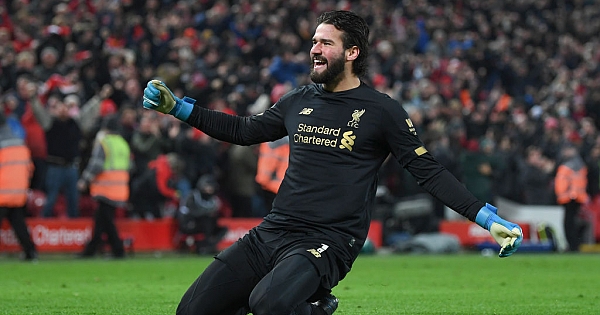 Os 10 melhores jogadores brasileiros que atuam no futebol europeu