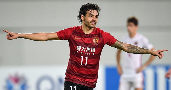 8 jogadores sem contrato que podem pintar no seu time