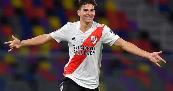 10 promessas argentinas para contratar no Modo Carreira do FIFA 22