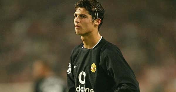 As 10 melhores transferências envolvendo clubes do futebol inglês