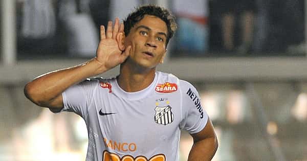 10 promessas do futebol mundial que não atingiram as expectativas