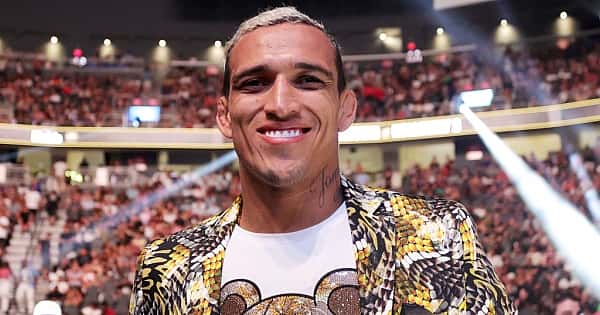 Charles do Bronx é eleito o ‘lutador de MMA do ano’; confira os últimos vencedores do prêmio da ESPN