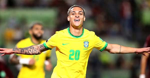 As 10 contratações mais caras da história do Manchester United