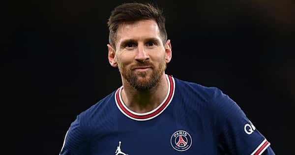 Os 10 jogadores que mais tiveram camisas vendidas na temporada 2021/22