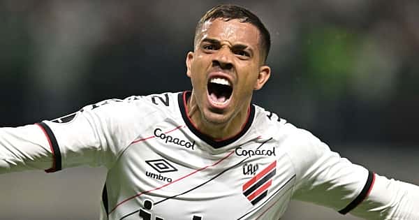 As melhores imagens de Palmeiras 2 x 2 Athletico-PR pela Libertadores 2022