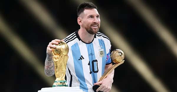 Após título mundial, site coloca Messi como o maior de todos os tempos