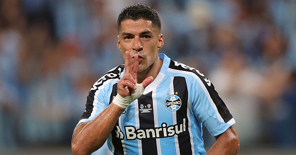 As melhores imagens da estreia de Luis Suárez no Grêmio