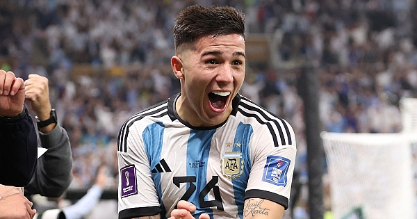 Enzo Fernández se torna a contratação mais cara da história da Premier League; veja o top 10