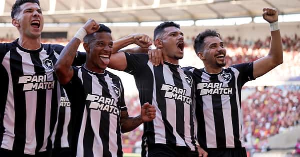 As melhores imagens de Flamengo 2 x 3 Botafogo