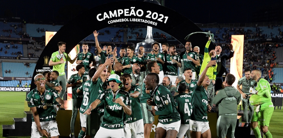 Veja os clubes brasileiros com mais finais de Libertadores - Lance!