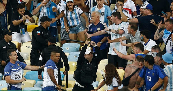 Confusão da torcida argentina no Maracanã; Veja as melhores imagens