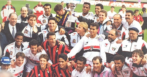 Há 30 anos, São Paulo vencia o Milan na final do Mundial de Clubes; veja as fotos do título