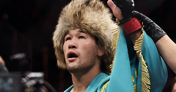 Confira 10 lutadores do UFC que seguem invictos em 2024