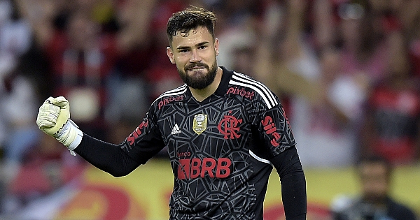 Matheus Cunha, do Flamengo, é o goleiro mais valioso que atua fora da Europa; Veja o ranking