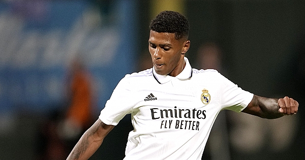 Vinicius Tobias é o 27º brasileiro a vestir a camisa do Real Madrid