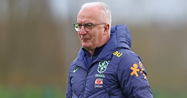 Dorival Júnior comanda pela primeira vez um treino da Seleção Brasileira; veja as imagens