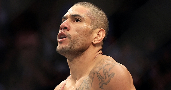 Os 12 campeões e ex-campeões confirmados para o UFC 300