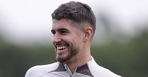 Pedro Raul, do Corinthians, passa por procedimento estético: Veja o antes e depois