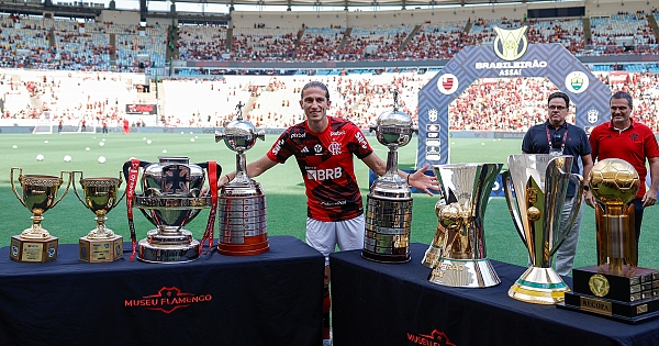 Os 10 maiores laterais da história do Flamengo