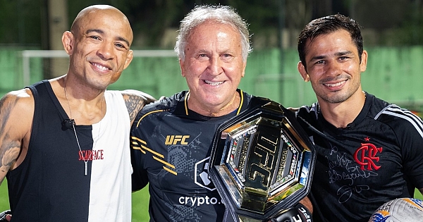 José Aldo e Pantoja visitam Zico antes do UFC 301; confira as imagens