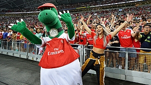 Arsenal enviado, Sevilla recebido