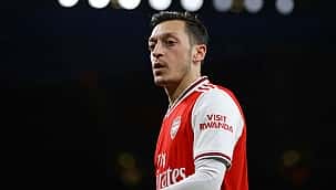 A oferta de 'separação' de Mesut Ozil do Arsenal!