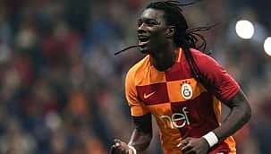 Nova assinatura de 2 anos da Bafetimbi Gomis!