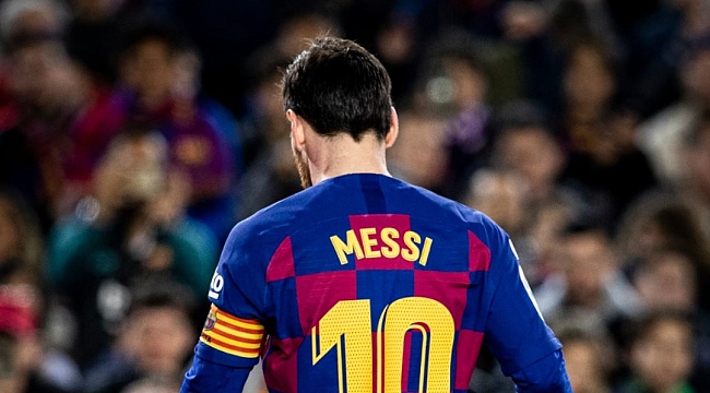 Messi se machucou em Barcelona