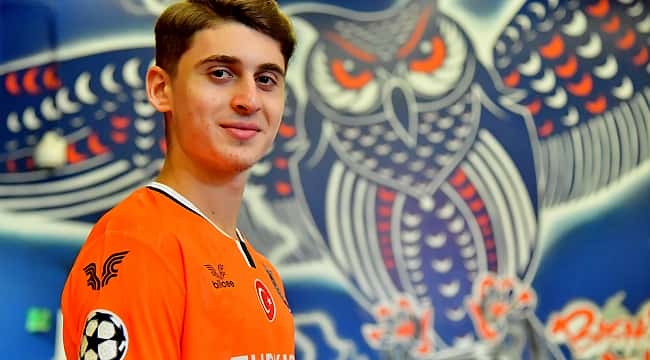 Başakşehir anunciou a transferência de Ravil Tagir!