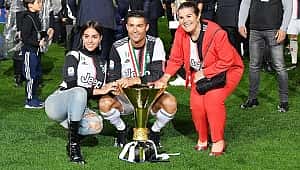 A mãe de Cristiano Ronaldo sofreu um derrame