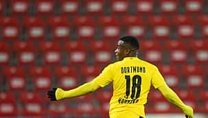 A jovem estrela de Dortmund fez história