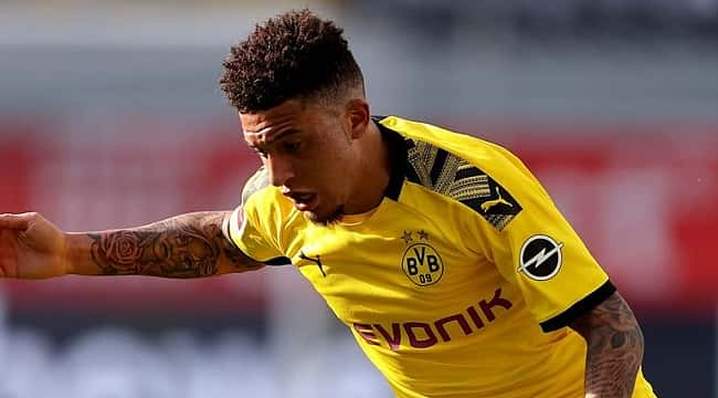 Pênalti de 'barbearia' para as estrelas de Dortmund