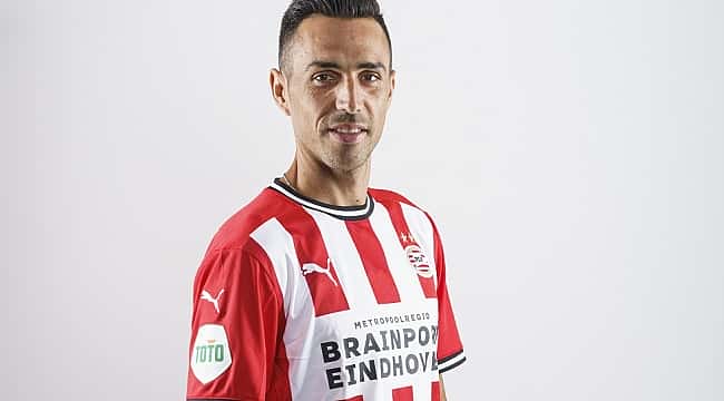 Eran Zahavi assinou contrato com o PSV!