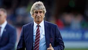 Ele se encontrou com F. Garden, assinou a assinatura oficial!