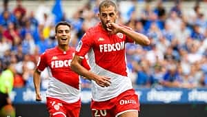 José Mourinho pede transferência de Slimani