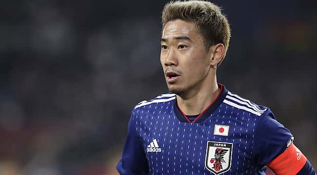 Kagawa assina para a Série A