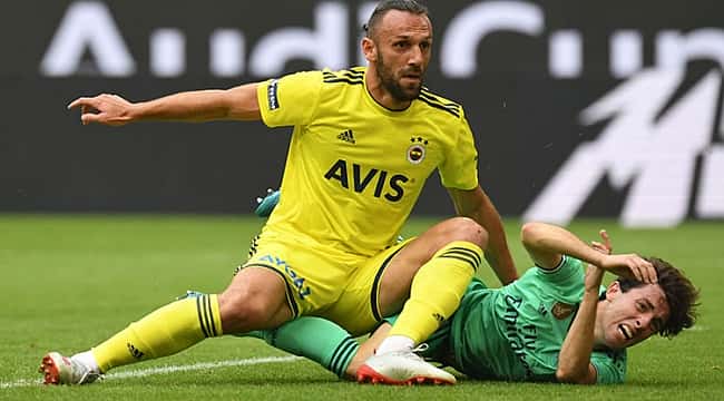 Lazio em Istambul para Vedat Muriqi