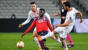 Lille manteve seu assento! Yusuf e Hakan ...