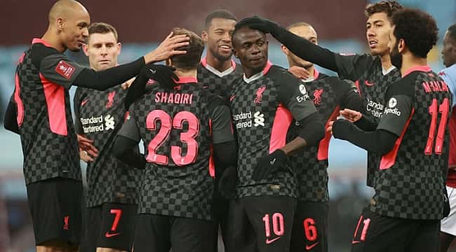 O Liverpool desligou em 6 minutos, saiu em turnê com 4 gols!