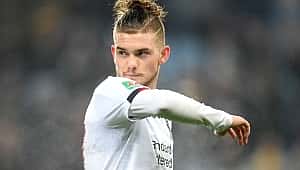 Liverpool consegue Eliott contratado profissionalmente