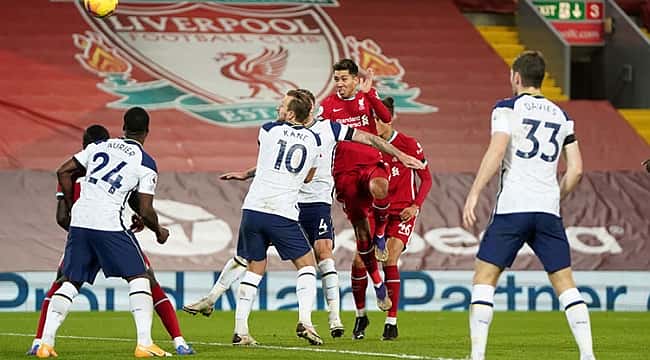 O Liverpool cruzou o muro de Mourinho nos anos 90!
