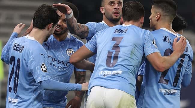 Cara. A cidade não para na Liga dos Gigantes