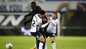 O Manchester City não conhece rivais! Toured com 3 gols