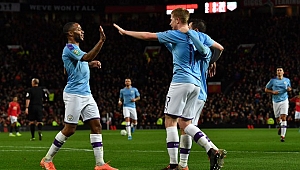 City vence derby de Manchester e leva vantagem para a final