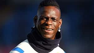 A nova equipe de Mario Balotelli finalmente revelou