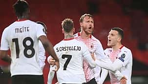 Milan ganha vantagem com Kjaer em 90 + 2