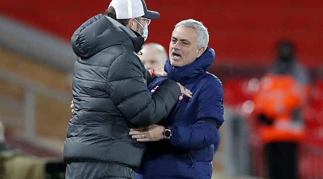 O que Mourinho disse a Klopp?